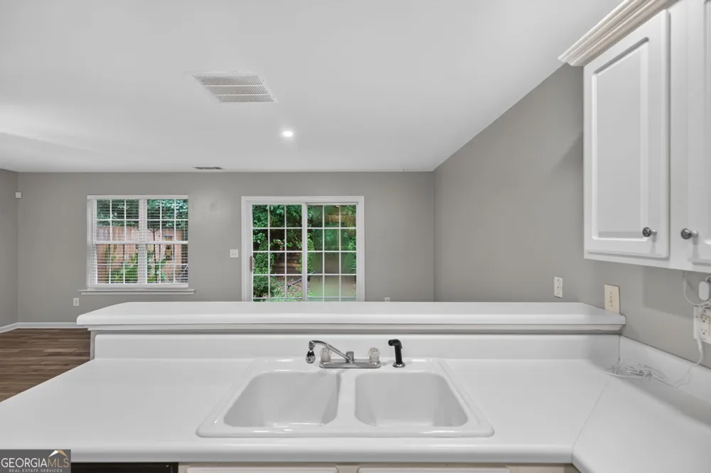 183 Venture PATH Hiram, GA 30141