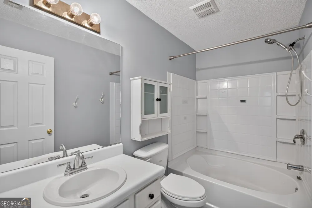 183 Venture PATH Hiram, GA 30141
