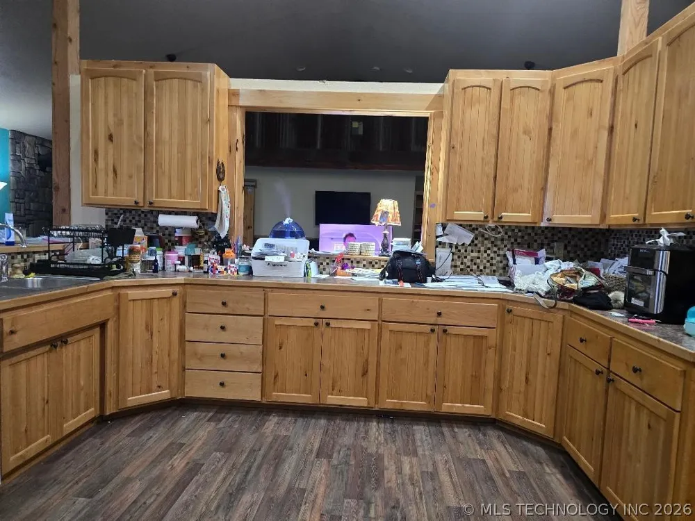 1 4300 ROAD Pawnee, OK 74058