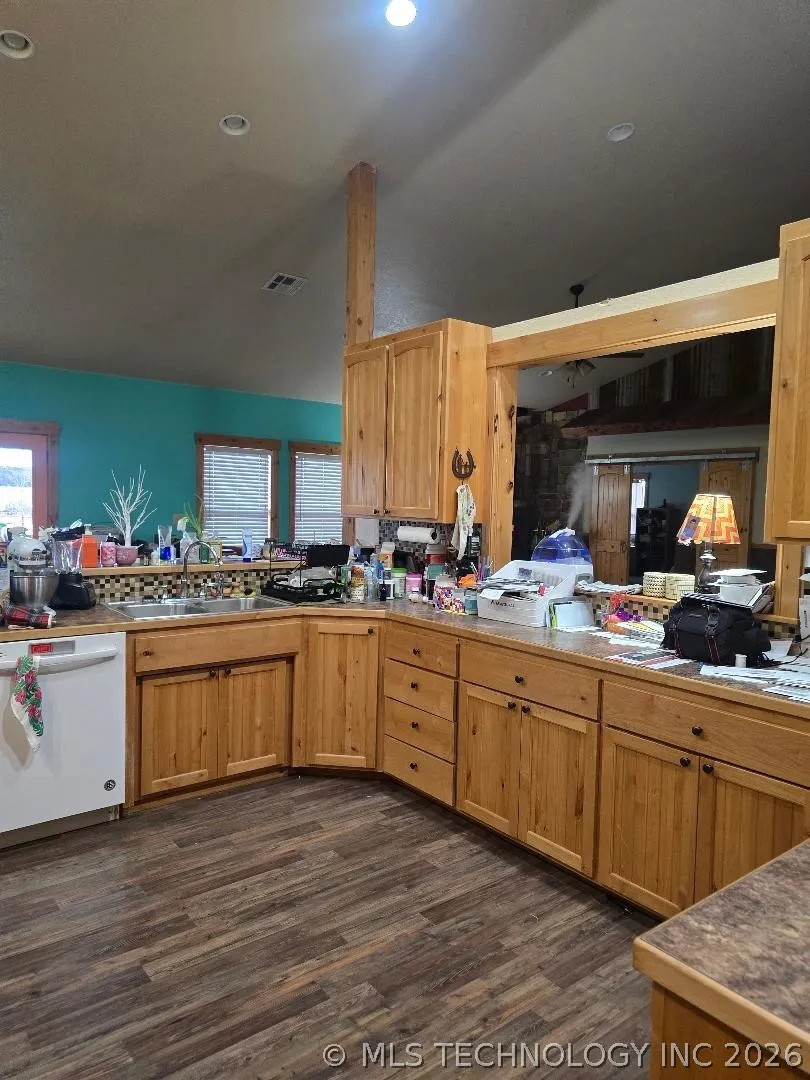 1 4300 ROAD Pawnee, OK 74058