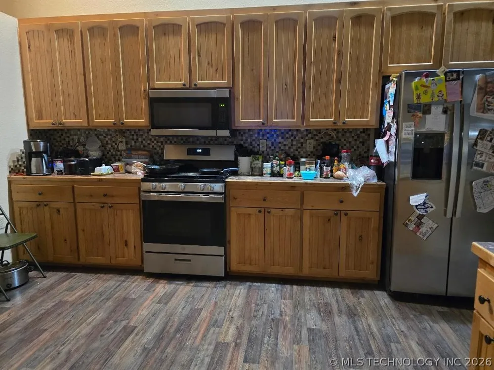 1 4300 ROAD Pawnee, OK 74058