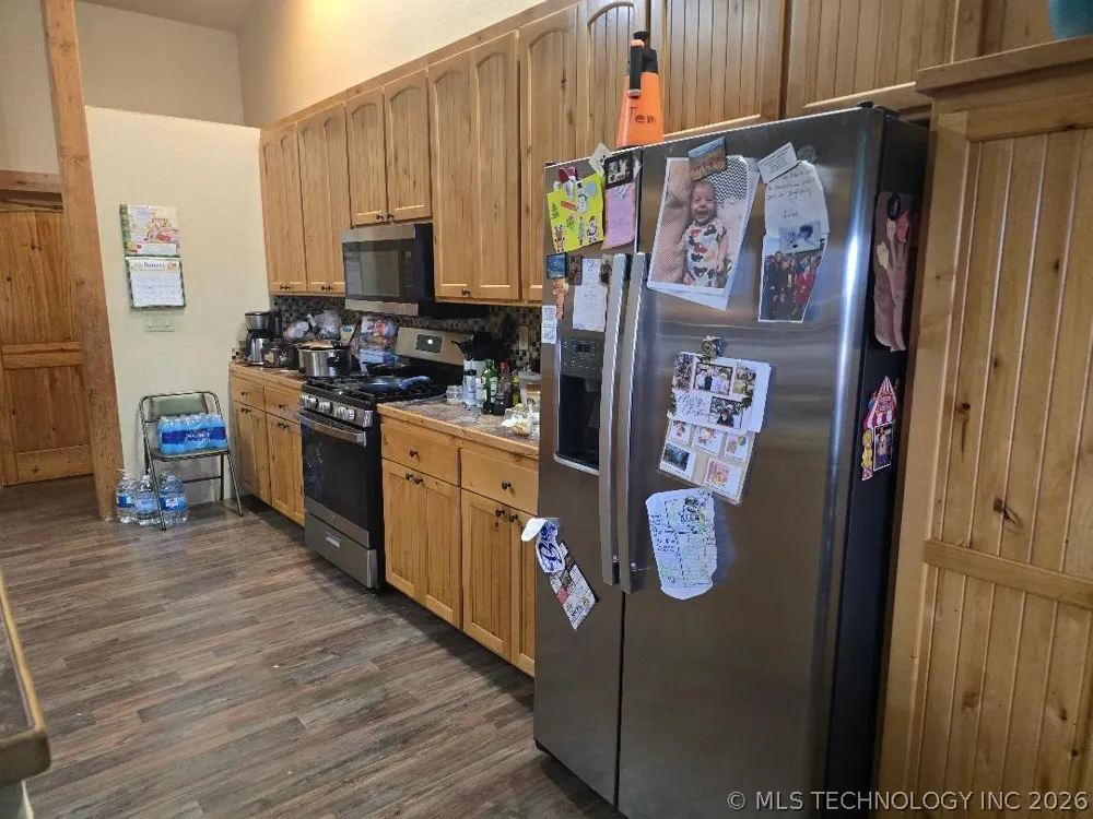 1 4300 ROAD Pawnee, OK 74058