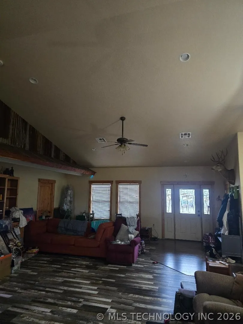 1 4300 ROAD Pawnee, OK 74058