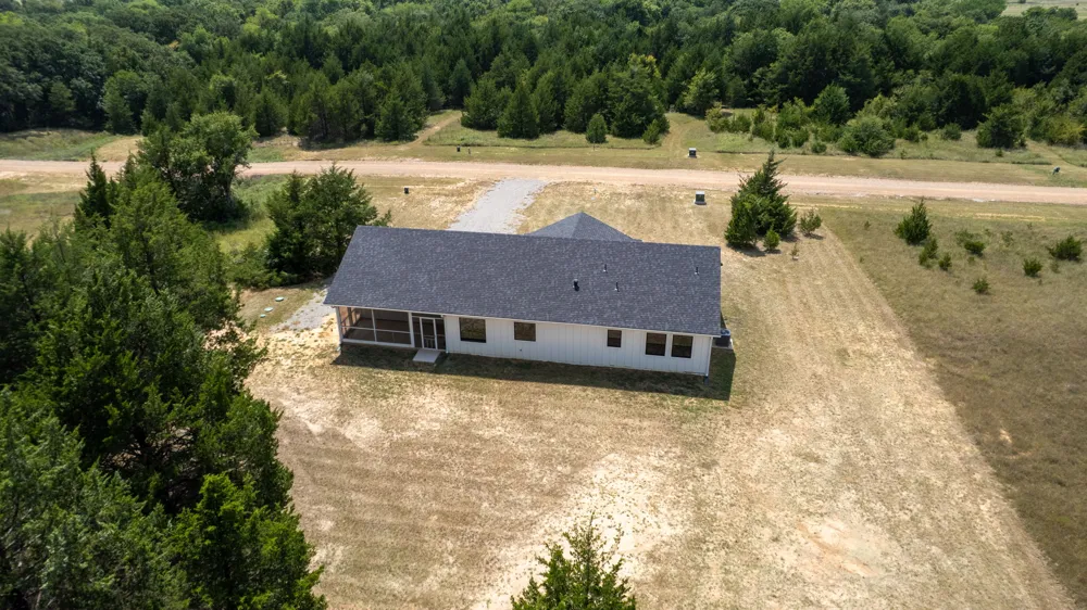 63 Deerfield Colbert, OK 74733