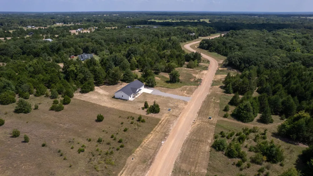 63 Deerfield Colbert, OK 74733