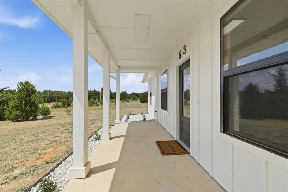 63 Deerfield Colbert, OK 74733