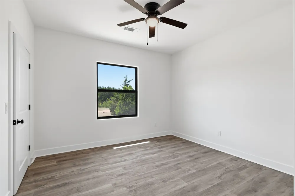 63 Deerfield Colbert, OK 74733