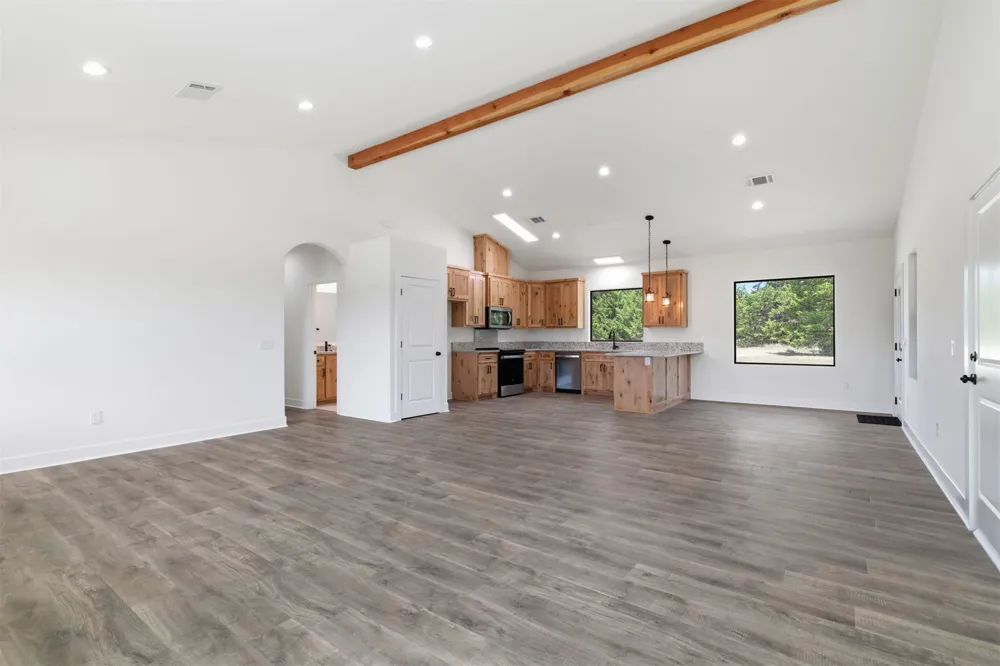 63 Deerfield Colbert, OK 74733