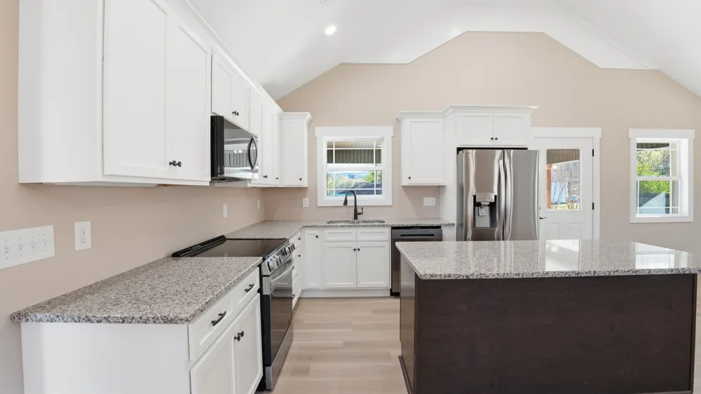104 Division St Normandy, TN 37360