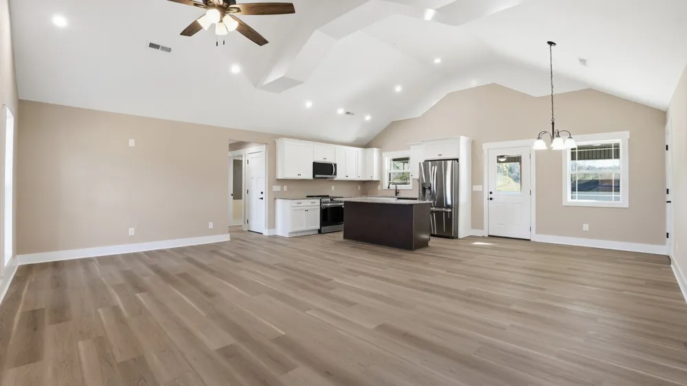 104 Division St Normandy, TN 37360