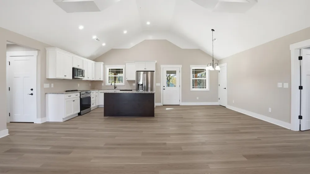 104 Division St Normandy, TN 37360