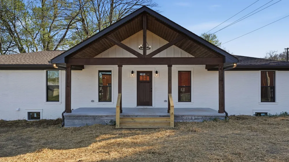 104 Division St Normandy, TN 37360