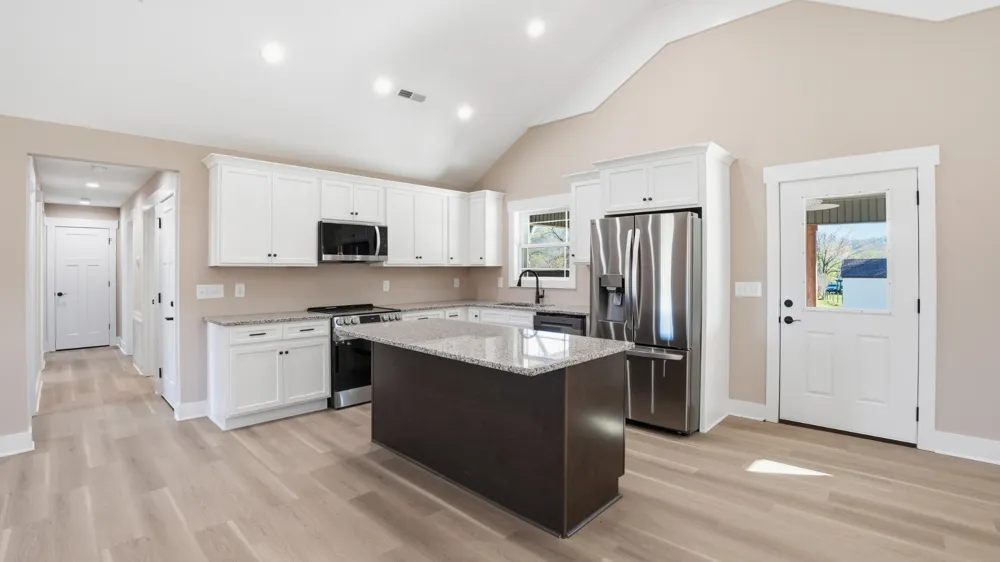 104 Division St Normandy, TN 37360