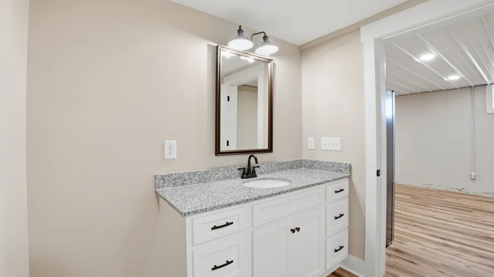 104 Division St Normandy, TN 37360