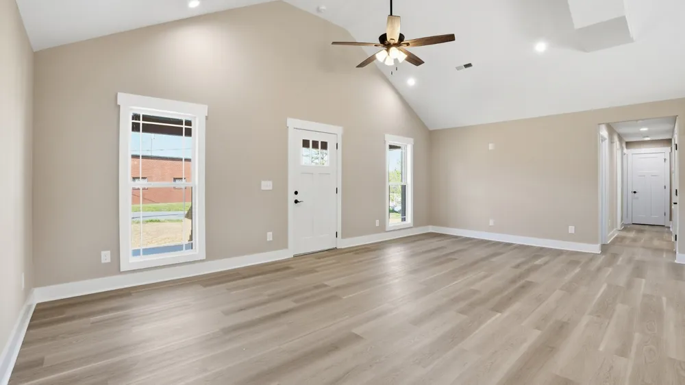 104 Division St Normandy, TN 37360