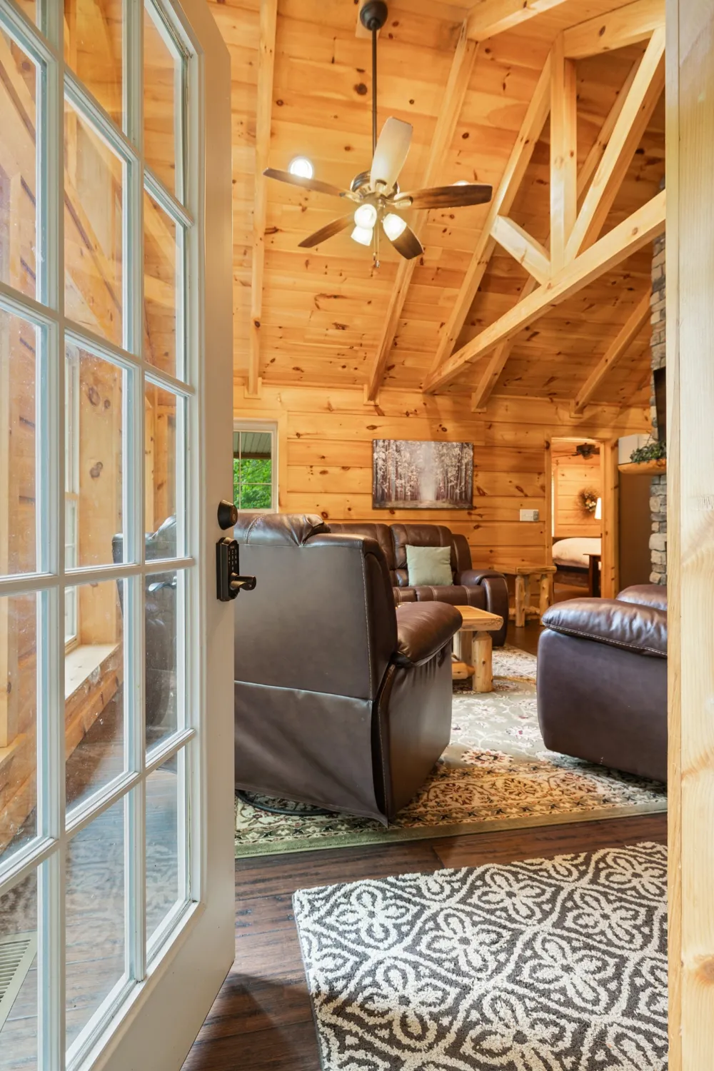 30 Bussell Ln Gordonsville, TN 38563