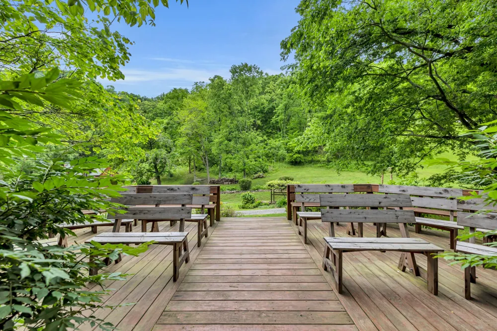30 Bussell Ln Gordonsville, TN 38563
