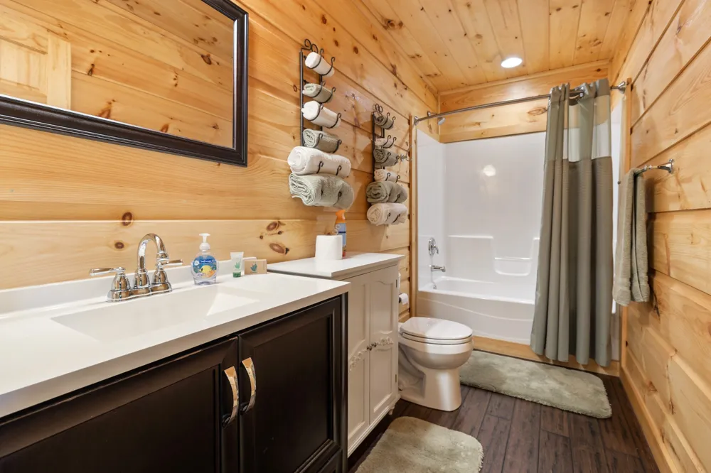 30 Bussell Ln Gordonsville, TN 38563
