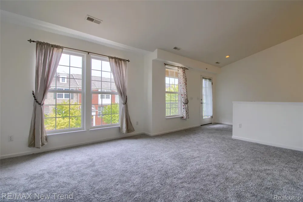 28021 HOPKINS DRIVE Novi City, MI 48377