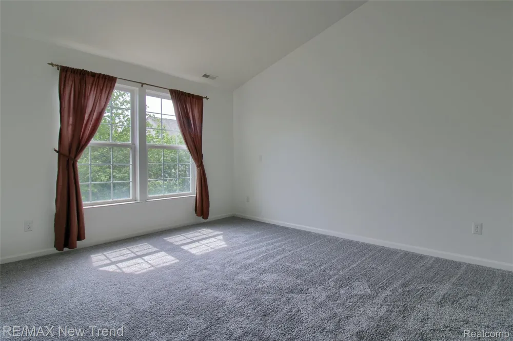28021 HOPKINS DRIVE Novi City, MI 48377