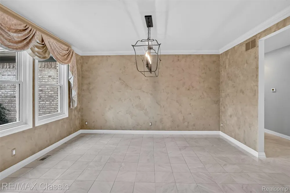 13340 Spencer Road Brighton Township, MI 48380