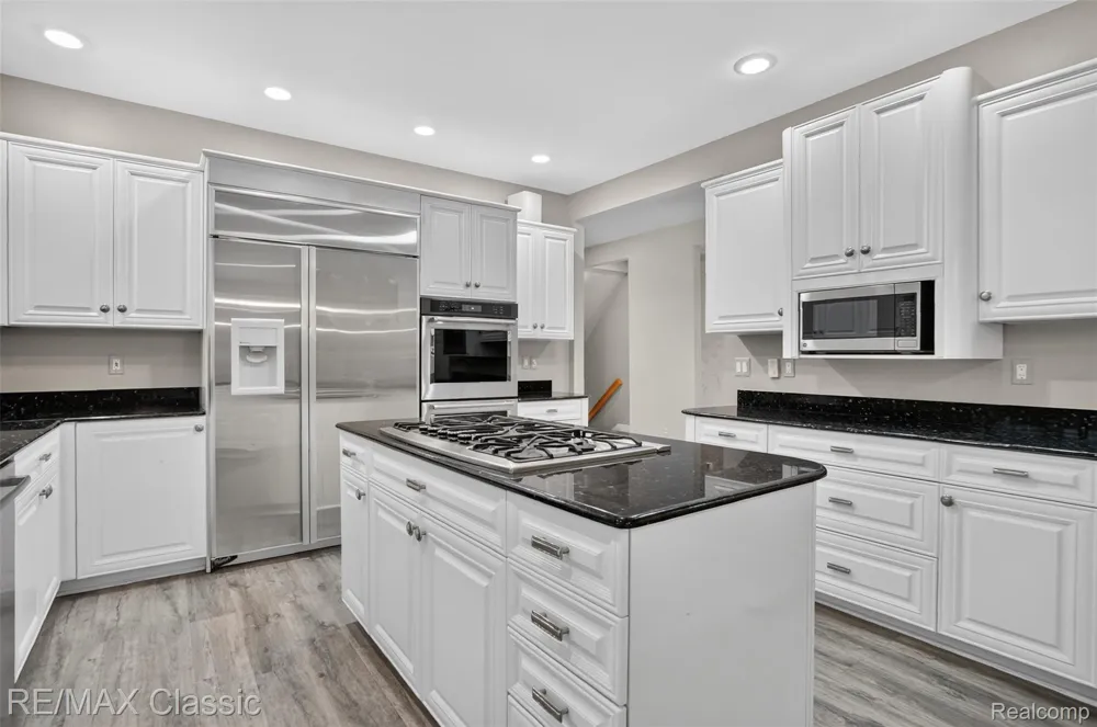 13340 Spencer Road Brighton Township, MI 48380