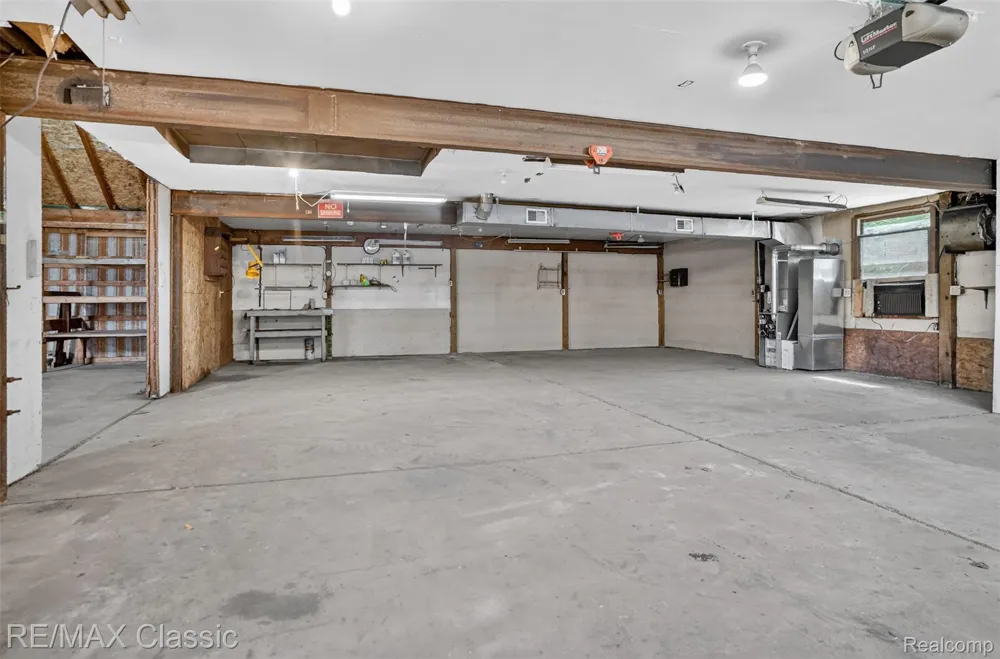 13340 Spencer Road Brighton Township, MI 48380