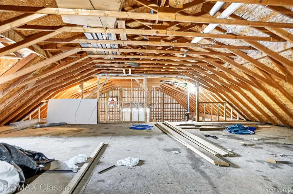 13340 Spencer Road Brighton Township, MI 48380