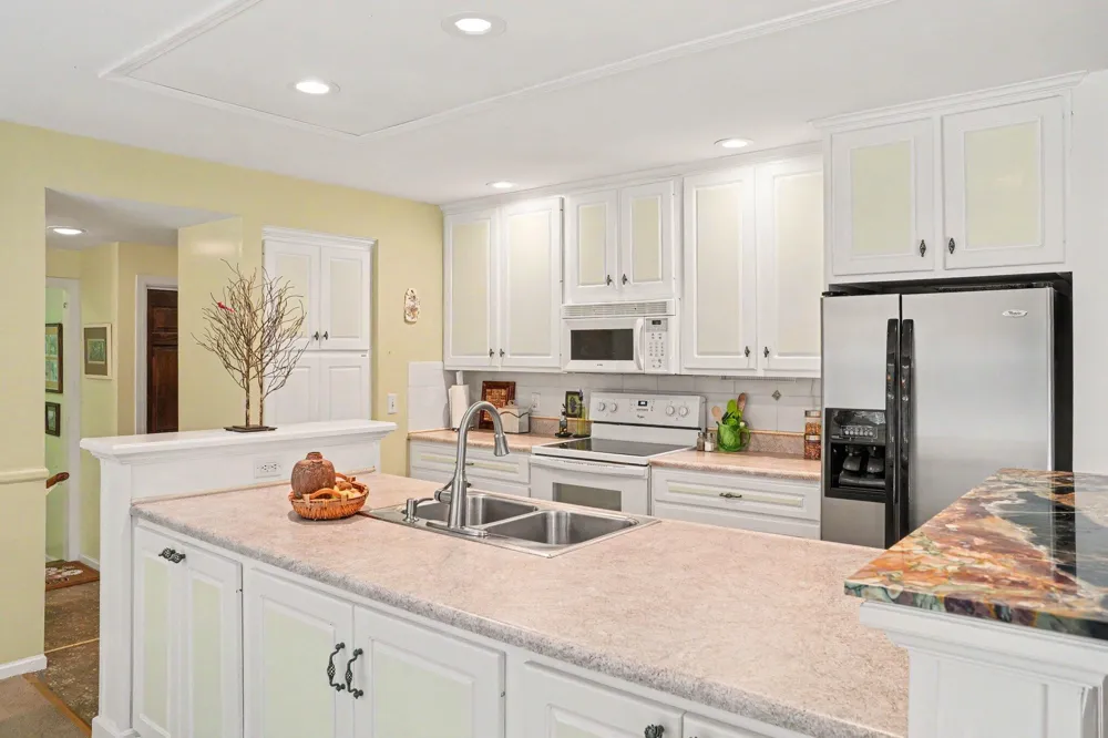 22727 Sunset Drive Almena Township, MI 49009