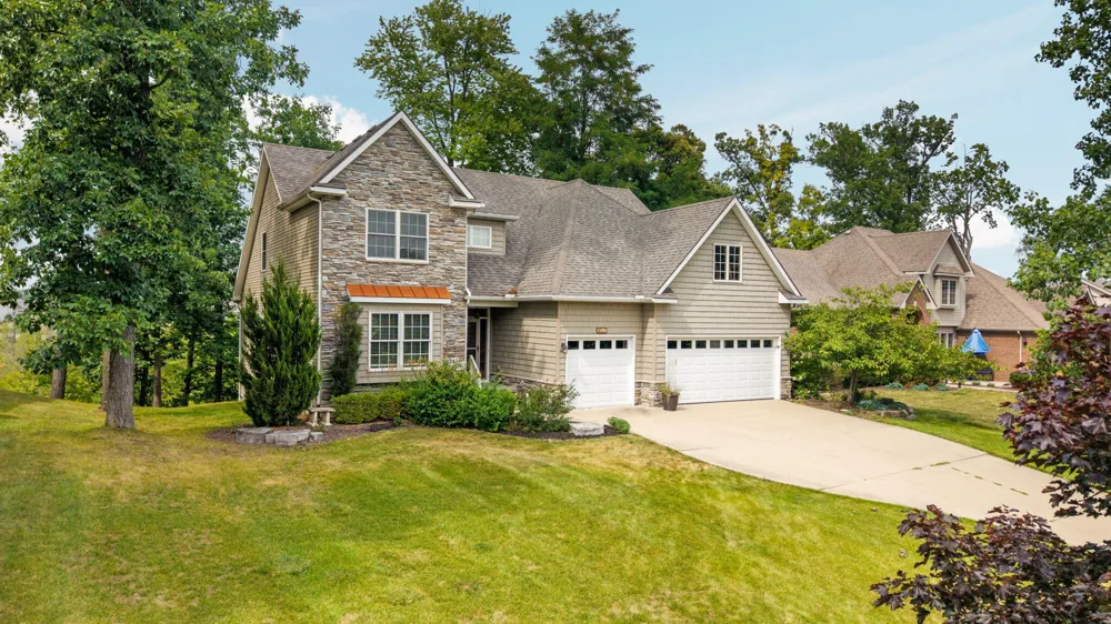 8243 Heathertree Lane Brighton City, MI 48116
