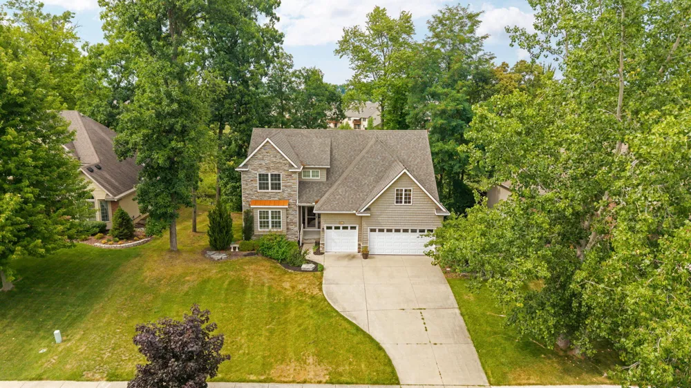 8243 Heathertree Lane Brighton City, MI 48116