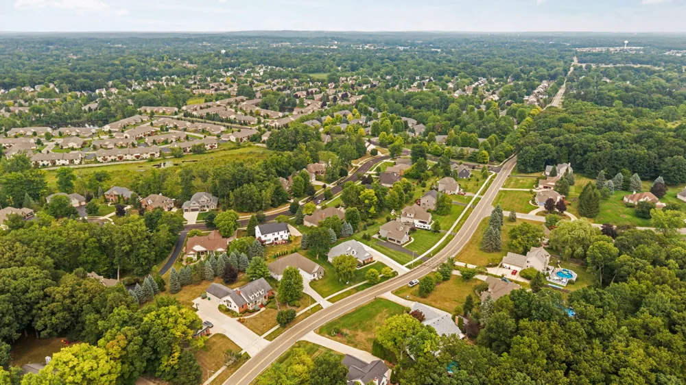 8243 Heathertree Lane Brighton City, MI 48116