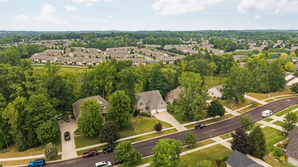 8243 Heathertree Lane Brighton City, MI 48116