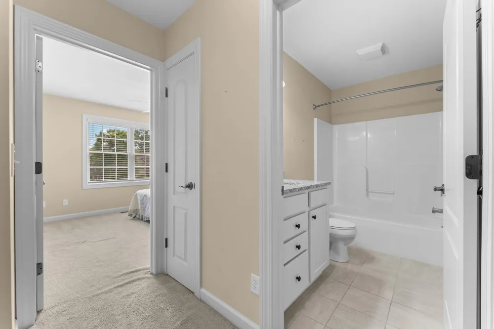 8243 Heathertree Lane Brighton City, MI 48116