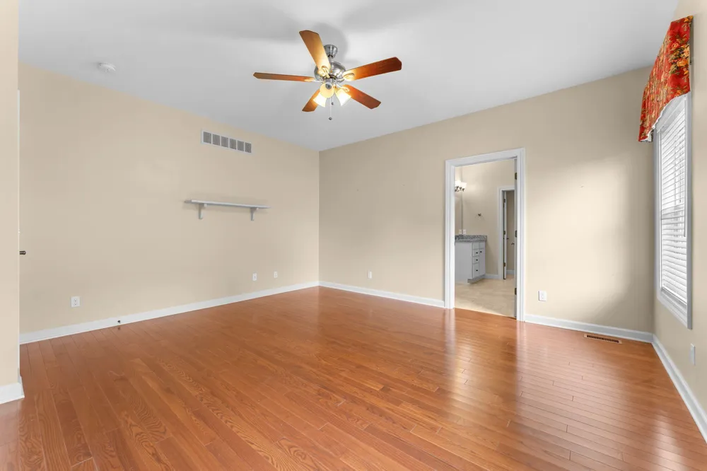 8243 Heathertree Lane Brighton City, MI 48116