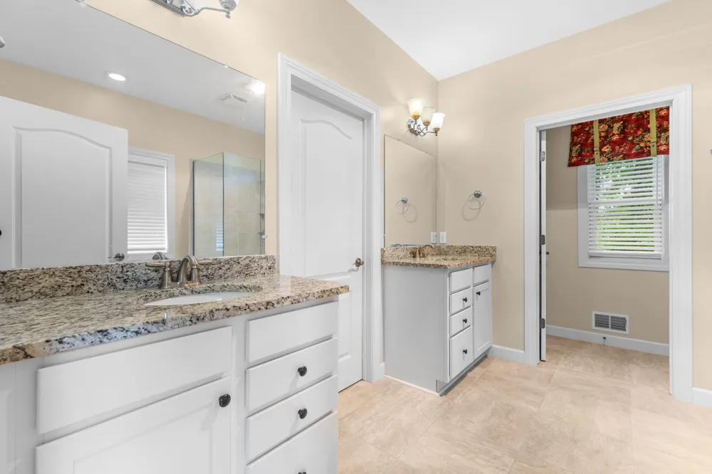8243 Heathertree Lane Brighton City, MI 48116