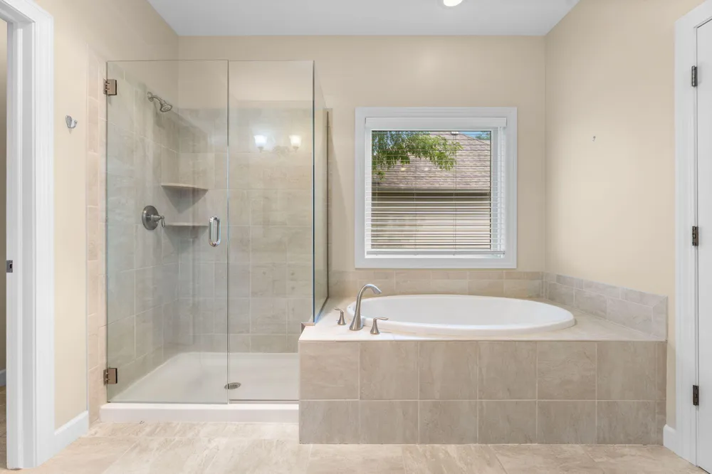 8243 Heathertree Lane Brighton City, MI 48116