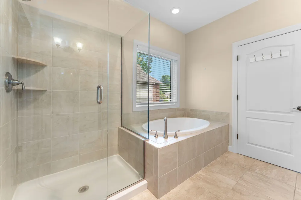 8243 Heathertree Lane Brighton City, MI 48116