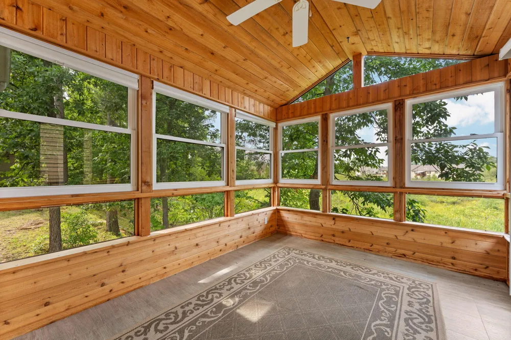 8243 Heathertree Lane Brighton City, MI 48116