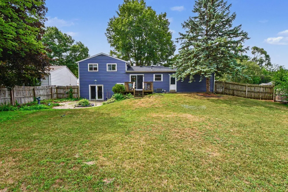 8364 Atlanta Drive NE Cannon Township, MI 49341
