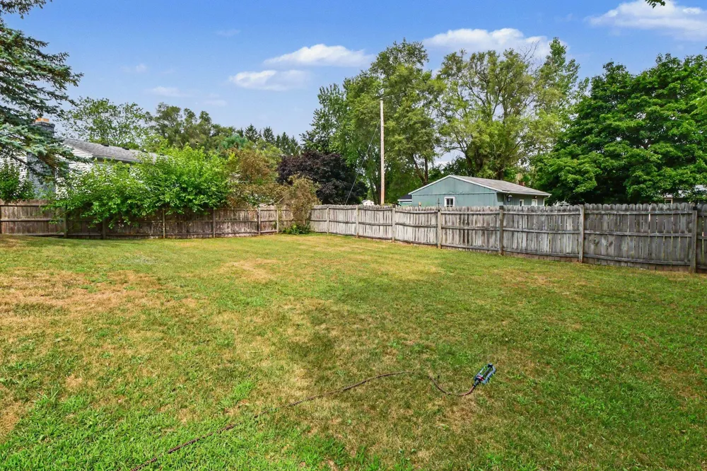 8364 Atlanta Drive NE Cannon Township, MI 49341