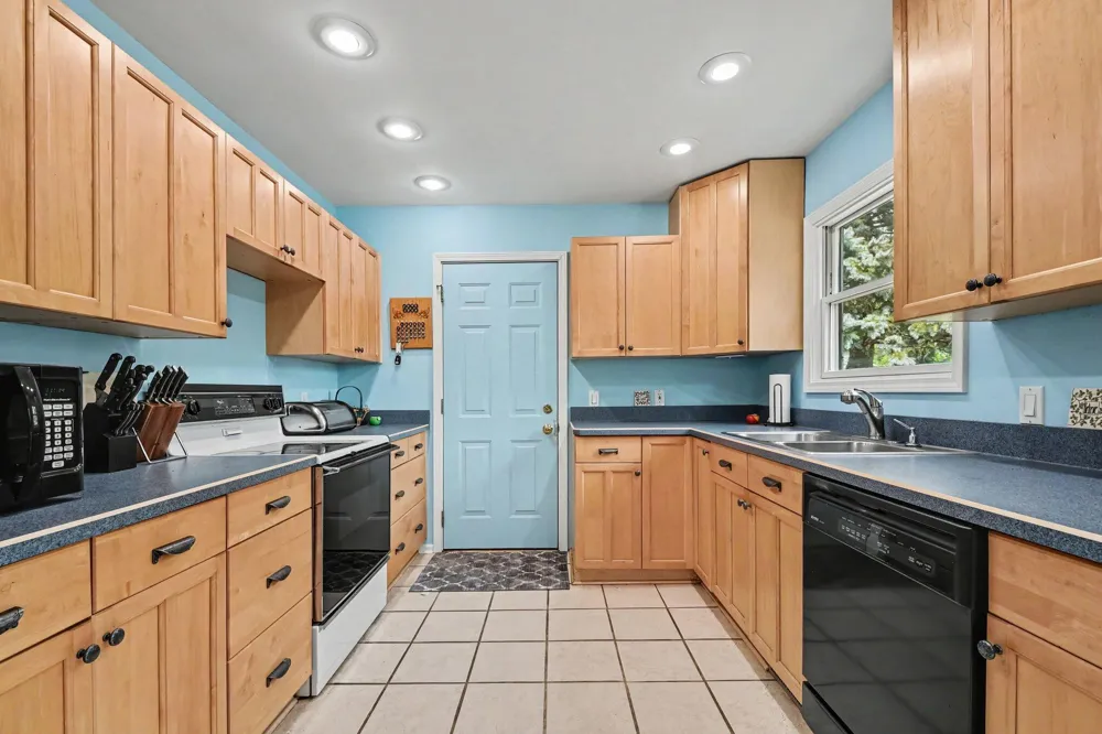 8364 Atlanta Drive NE Cannon Township, MI 49341