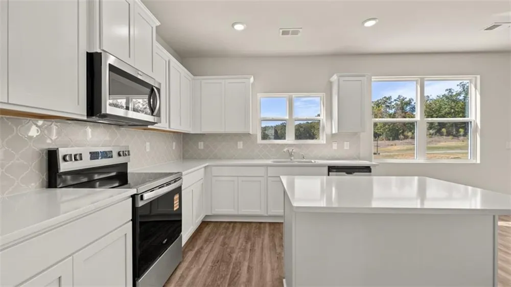 834 Trillium Drive Locust Grove, GA 30248