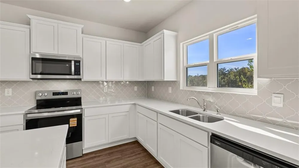834 Trillium Drive Locust Grove, GA 30248