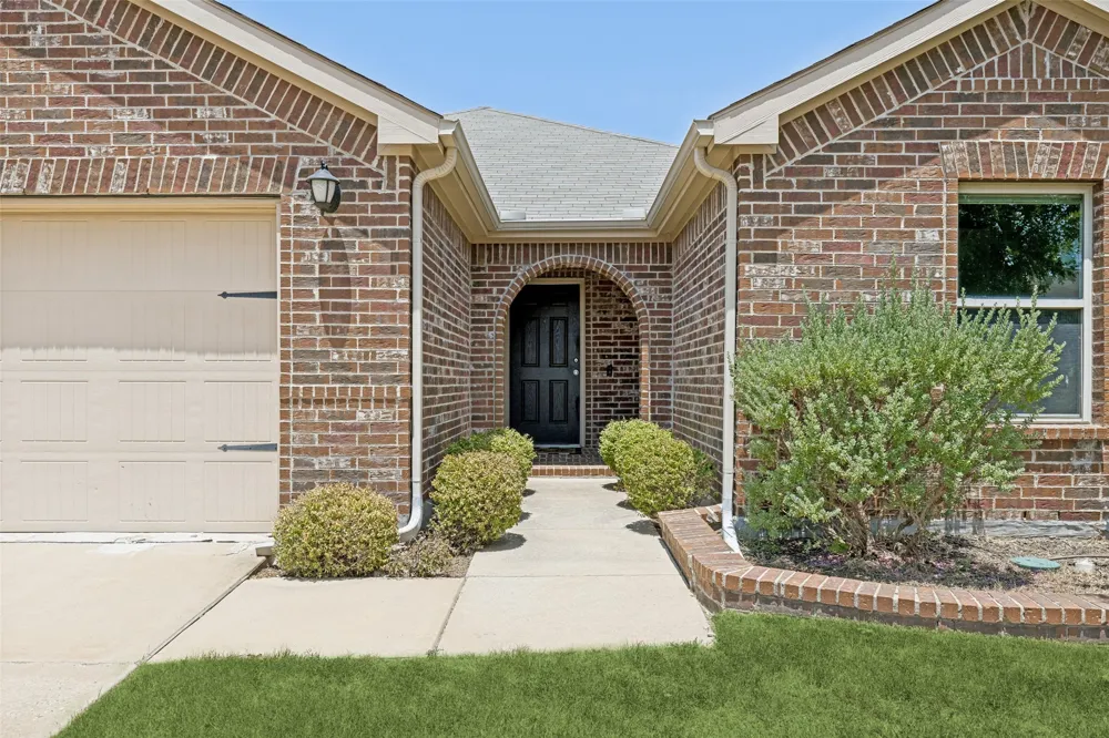 14845 Magnolia Lane Balch Springs, TX 75180