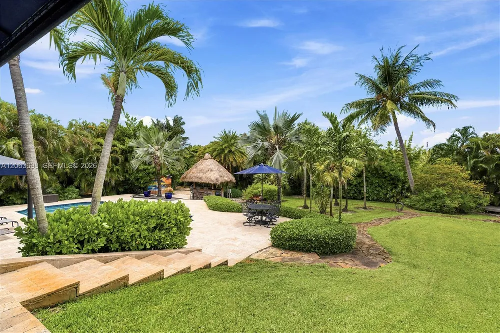 3721 NE 15th Ave Oakland Park, FL 33334