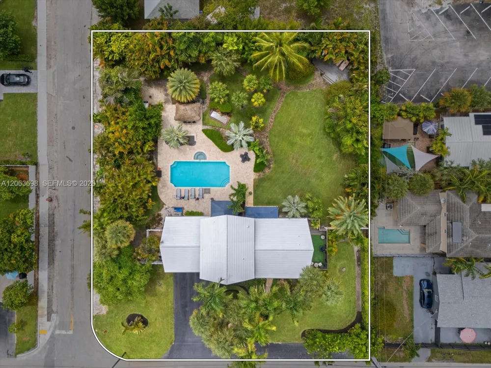 3721 NE 15th Ave Oakland Park, FL 33334