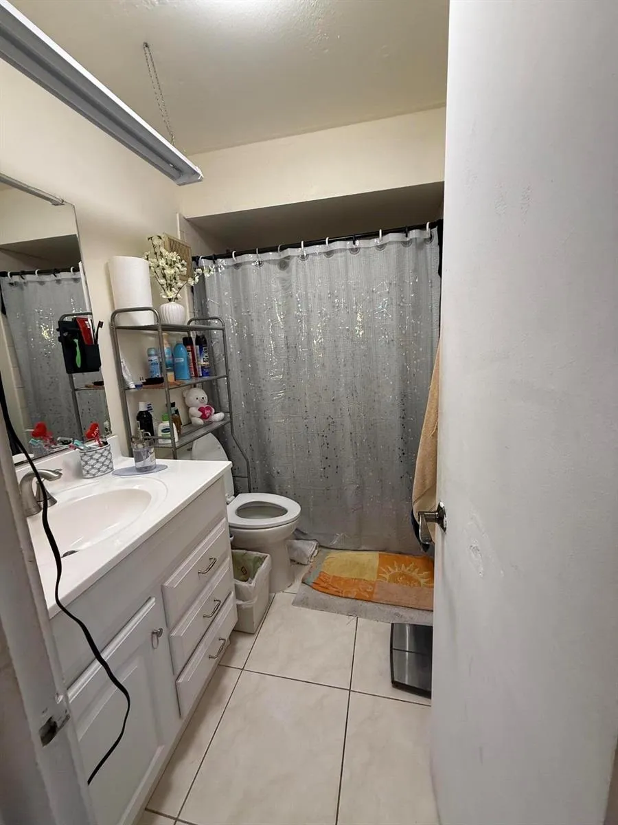 8040 SW 17TH PLACE #1-6 Davie, FL 33324