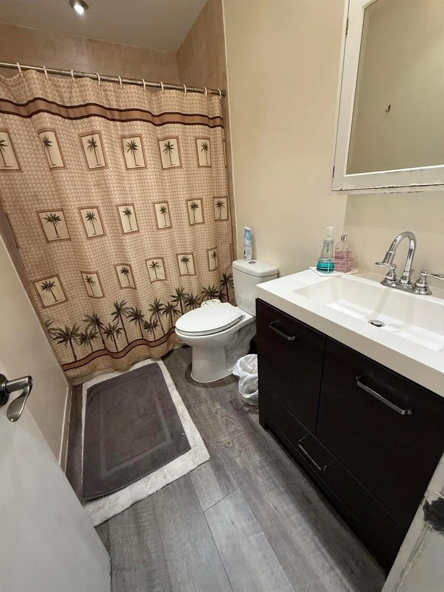 8040 SW 17TH PLACE #1-6 Davie, FL 33324