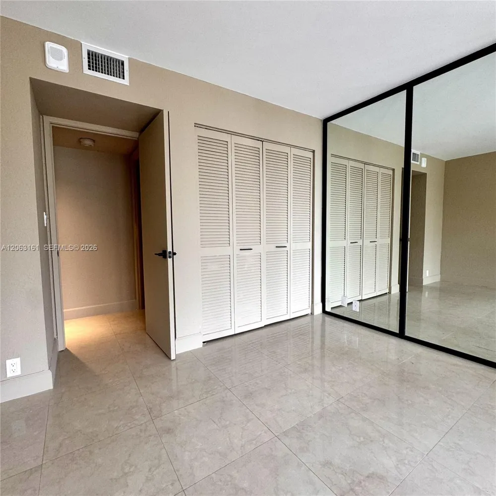 1901 Brickell Ave #B512 Miami, FL 33129